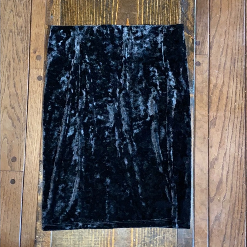 Velvet high waisted mini skirt